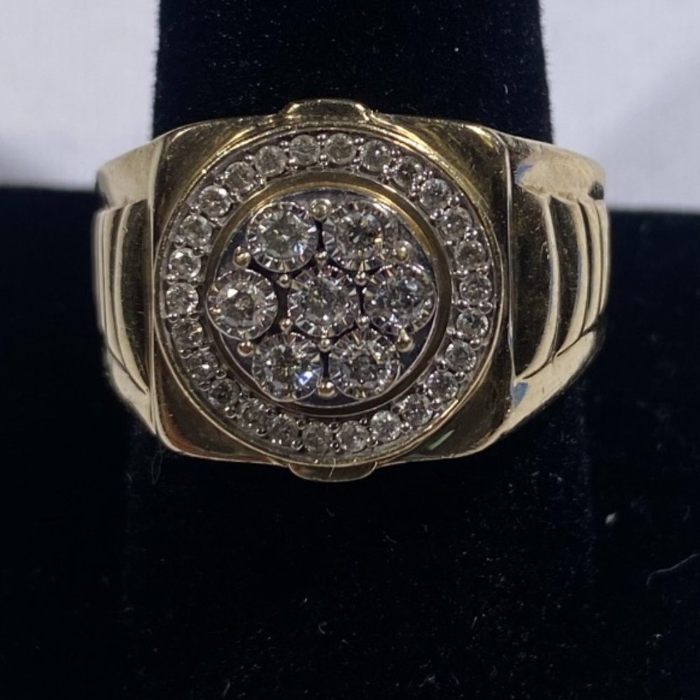 Mens 0.46 ctw Diamond Circle Shaped Ring 10k yg size 10